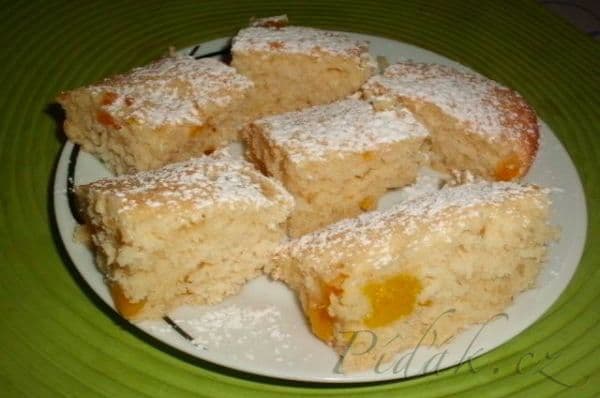 1. obrázek Kompotová buchta na plech