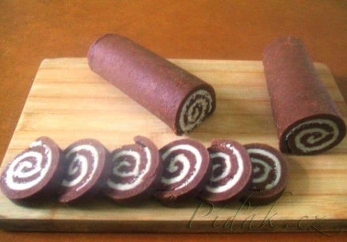 1. obrázek Nepečená kokosová roláda