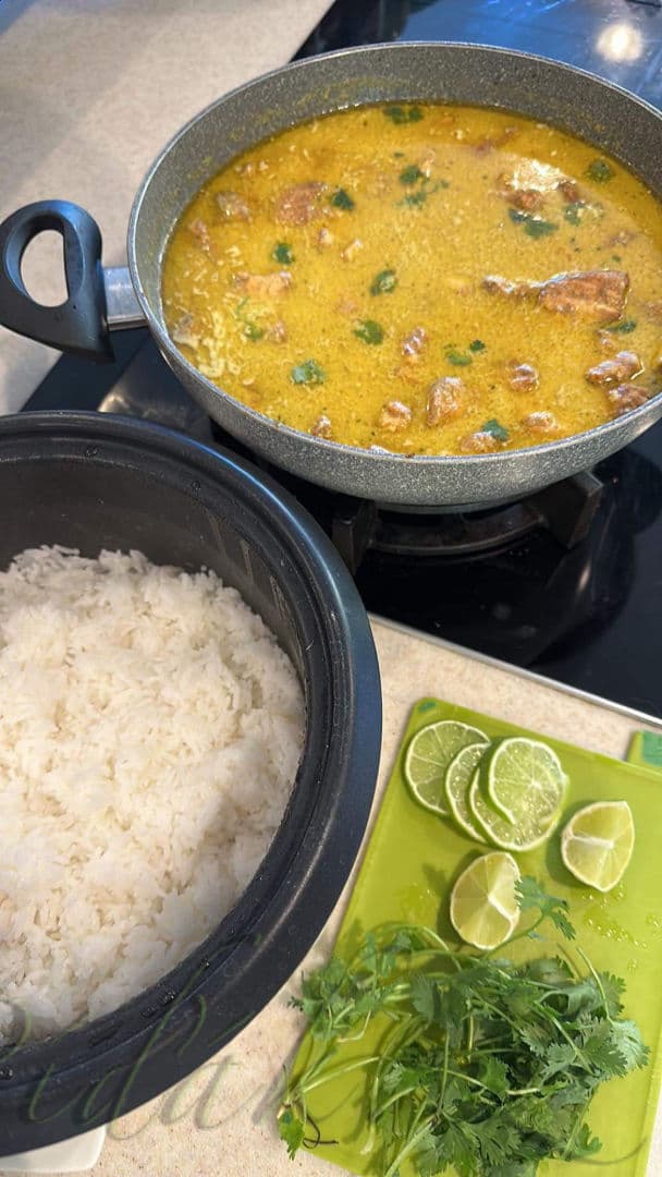 1. obrázek Losos na kari s kokosovým mlékem 