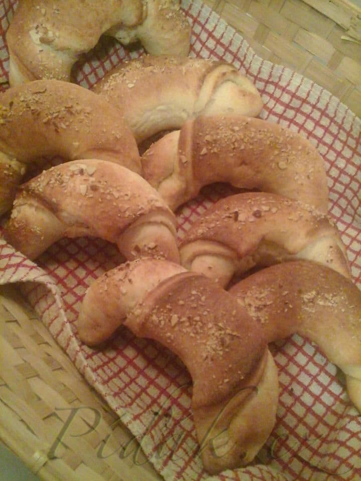 1. obrázek Šlehačkové sladké rohlíky