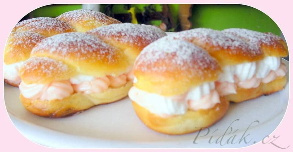 1. obrázek Pudinkáče s malinovým pudinkem a sněhem