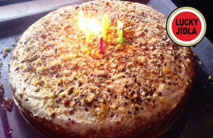 1. obrázek Narozeninový mrkvový dort