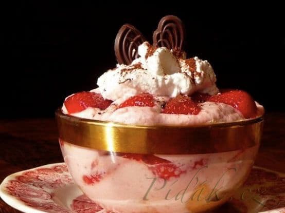 1. obrázek Jahodové tiramisu pohár