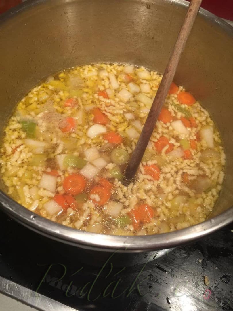 1. obrázek Poctivý zeleninový vývar s drobením