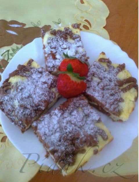 1. obrázek Strouhaný tvarohový koláč