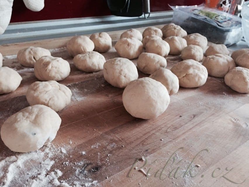 1. obrázek Těsta na ovocné knedlíky - recepty z roku 1924 