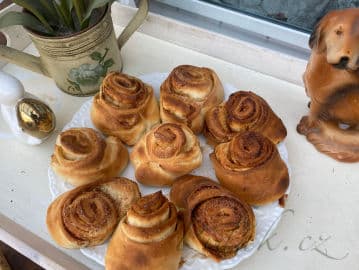 Obrázek Skořicoví šneci z kynutého těsta 