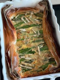 2. obrázek Slaný koláč z filo těsta s kuřecím masem 