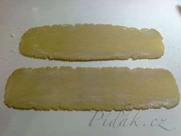 6. obrázek Perník s povidly a ořechy