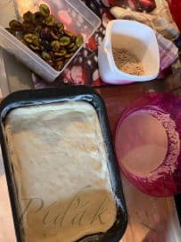 3. obrázek Kynutý koláč se švestkami a tvarohem 