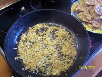 4. obrázek Gratinované kuřecí plátky se smetanosýrovou zeleninou