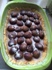 2. obrázek Koláč z drobenkového těsta se švestkami a tvarohem