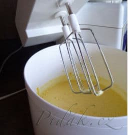 4. obrázek Zapekané špagety s orechmi a pudingovou zálievkou