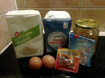 2. obrázek Perník s povidly a ořechy