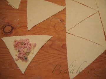 4. obrázek Šunkové rohlíčky z tvarohového těsta - Strašínsko 1937